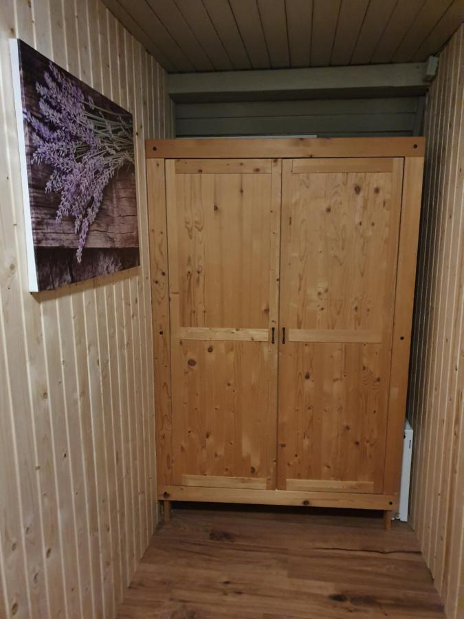 Dachgeschosswohnung In 2 Apartment
